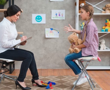 How does speech therapy at Miracles For Hope help children with delayed speech?