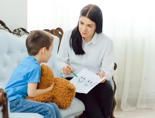 Best Doctors for CBT Therapy in Raj Nagar